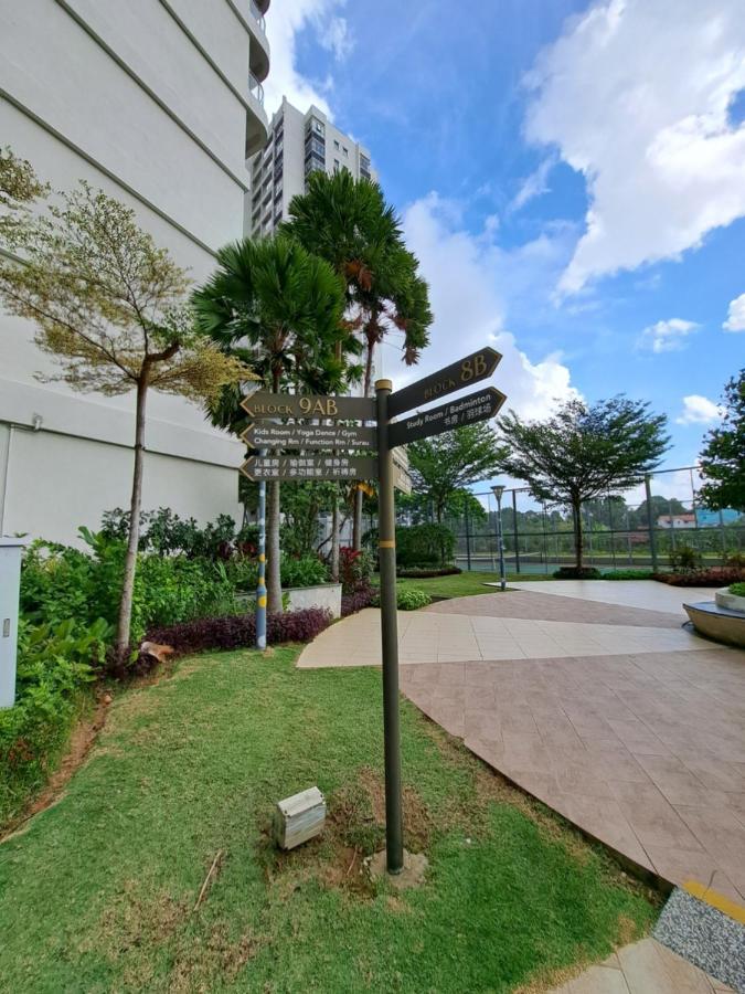 Cozy Home Country Garden At Dangabay Of Jb, Free Wifi And Streaming ยะโฮร์บาห์รู ภายนอก รูปภาพ